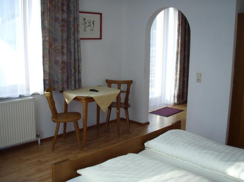Schwarzer Adler Hotel Landeck Pokój zdjęcie